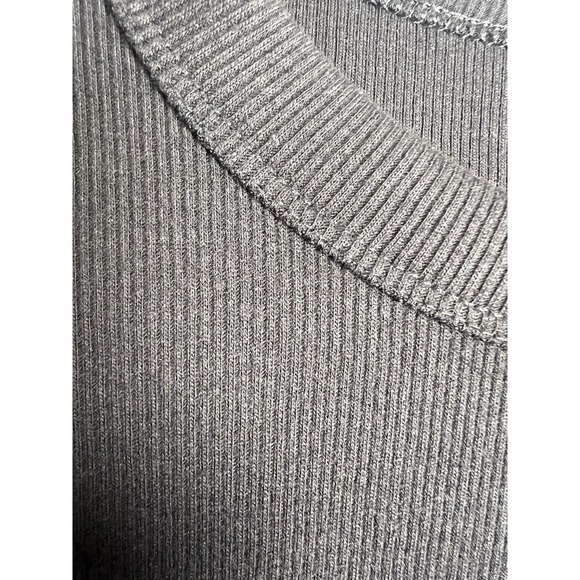 Old Navy Snug Crop Crew Neck Short Sleeve T-Shirt Bundle Of 2 Size Large NWT - Picture 4 of 8